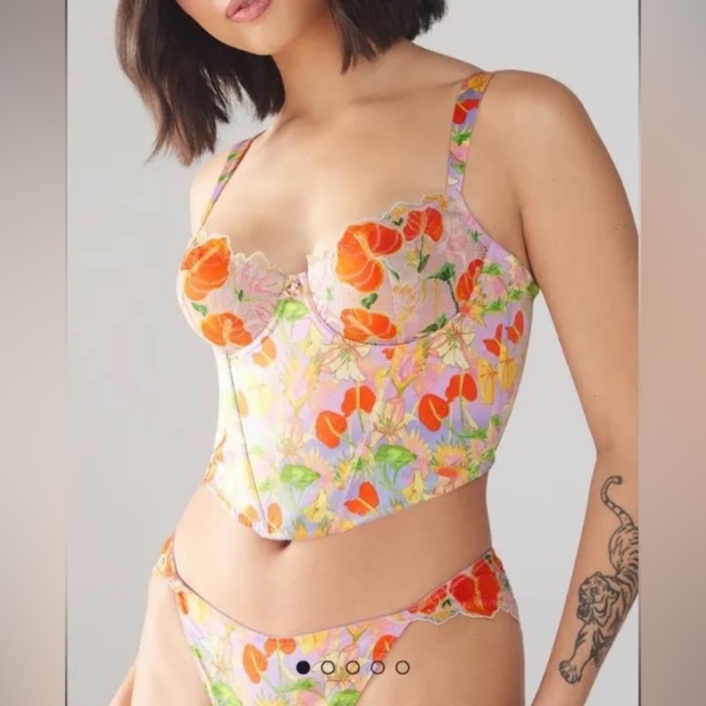 Savage X Fenty Mutha Nature Satin Bustier Set